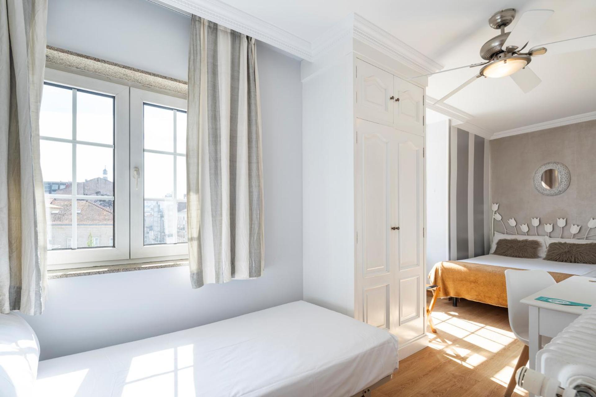 Hotel Alda Puerta Del Sol Віго Екстер'єр фото